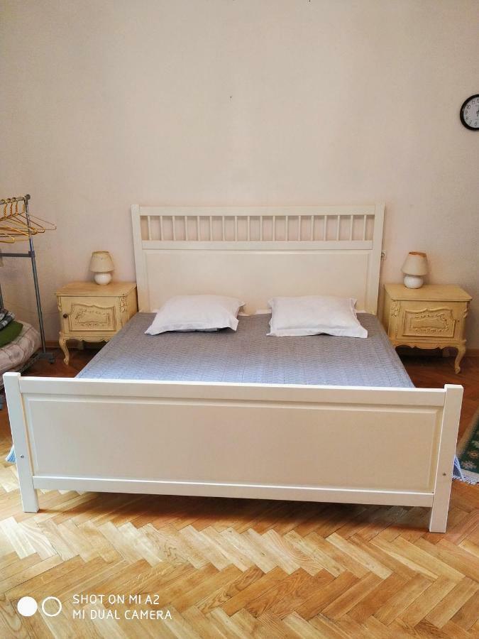 Tbilisi Center Apartment With Terrace Екстериор снимка